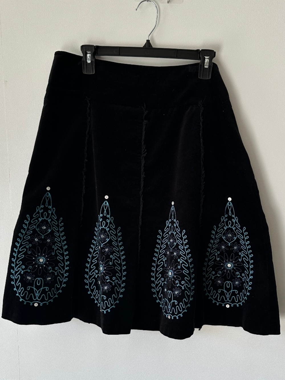 Nic+Zoe Lined A-Line Skirt with beaded patterns